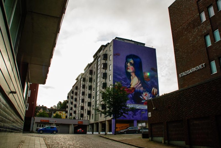 The big mural by Natailia Rak in the morning.